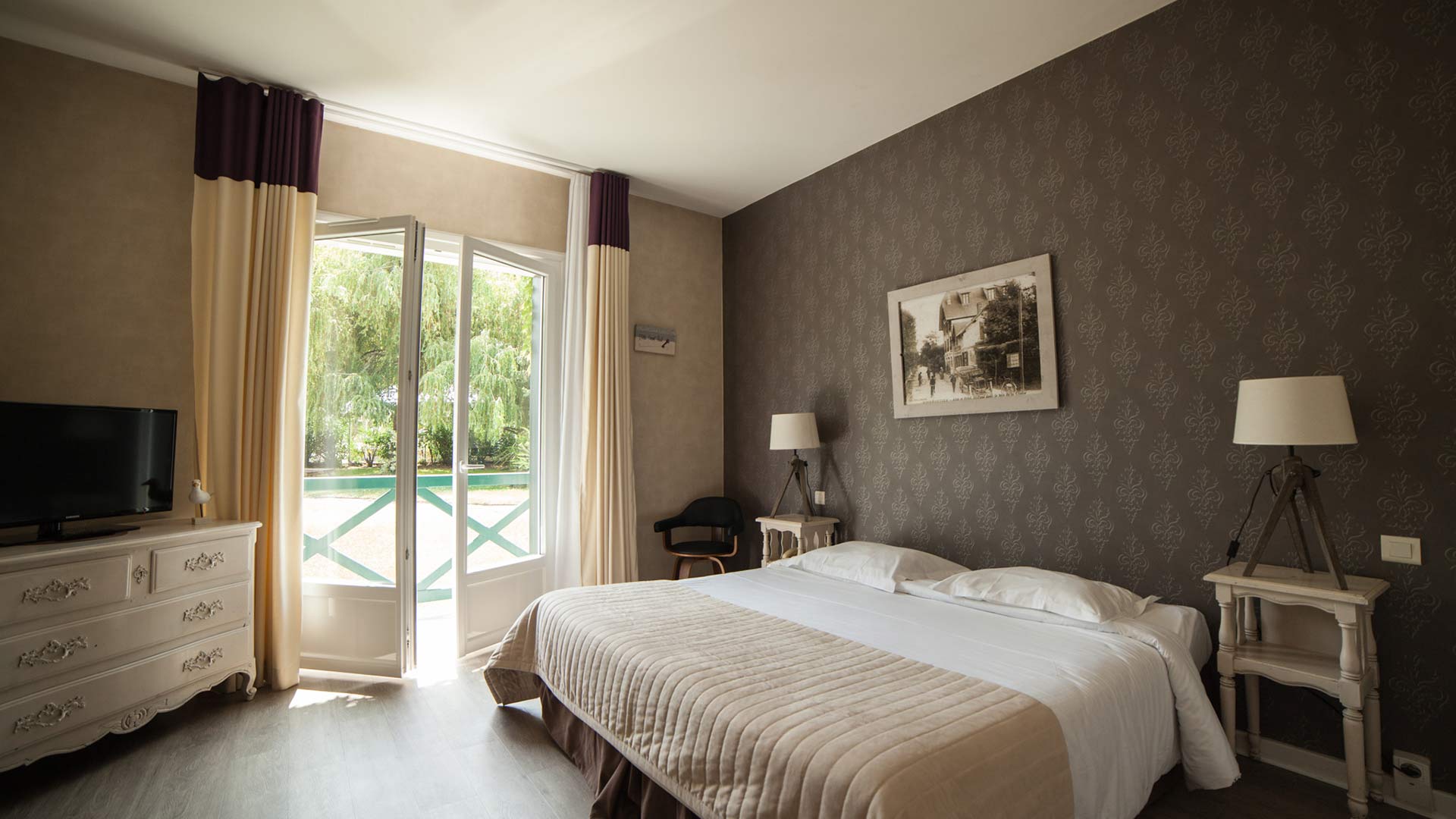 Chambre d'hôtel pour 2 personnes à Noirmoutier avec vue sur le jardin